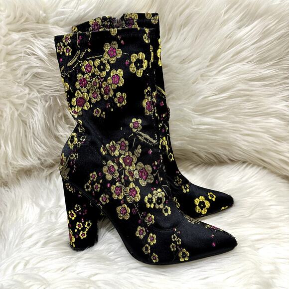 Cape Robbin Cherry Blossom Embroidered Boot Sz 8.5 - Picture 11 of 11